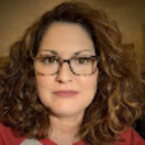 Meet your Posher, Stephanie - Picture 1 of 1